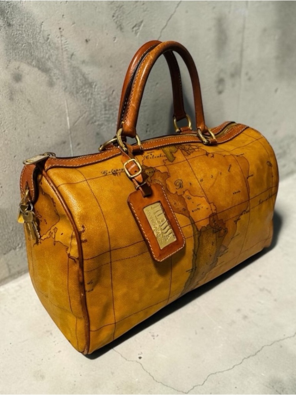 Alviero Martini World Map Boston Bag - Picture 2 of 15